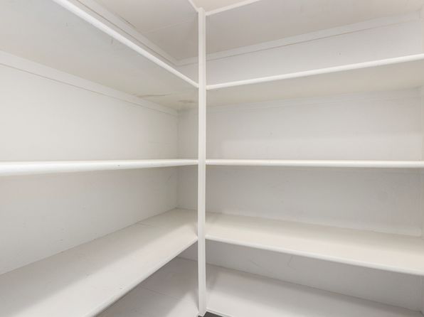 4122 E Palm Beach Dr