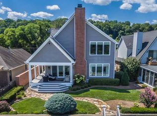 6702 Longview Beach Rd, Jeffersonville, IN 47130