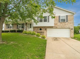 1525 Tea Party Ln, O'Fallon, MO 63366