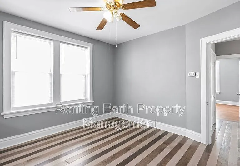 3868 Meramec St #2F — Photo 6
