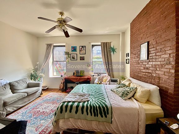 5th image of 217 W 106th St APT 4W