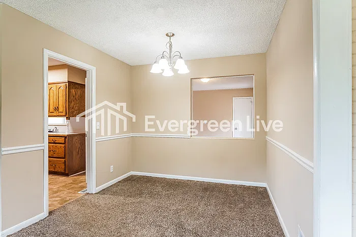 4 bed, 2.0 bath, 1858 sqft, $1,495 — Photo 4