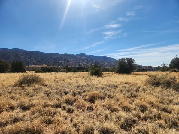 13516 Pino Ridge Pl NE, Albuquerque, NM 87111