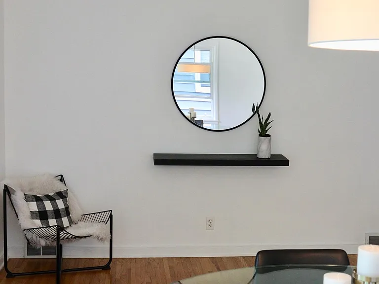2905 Georgia Ave S — Photo 4