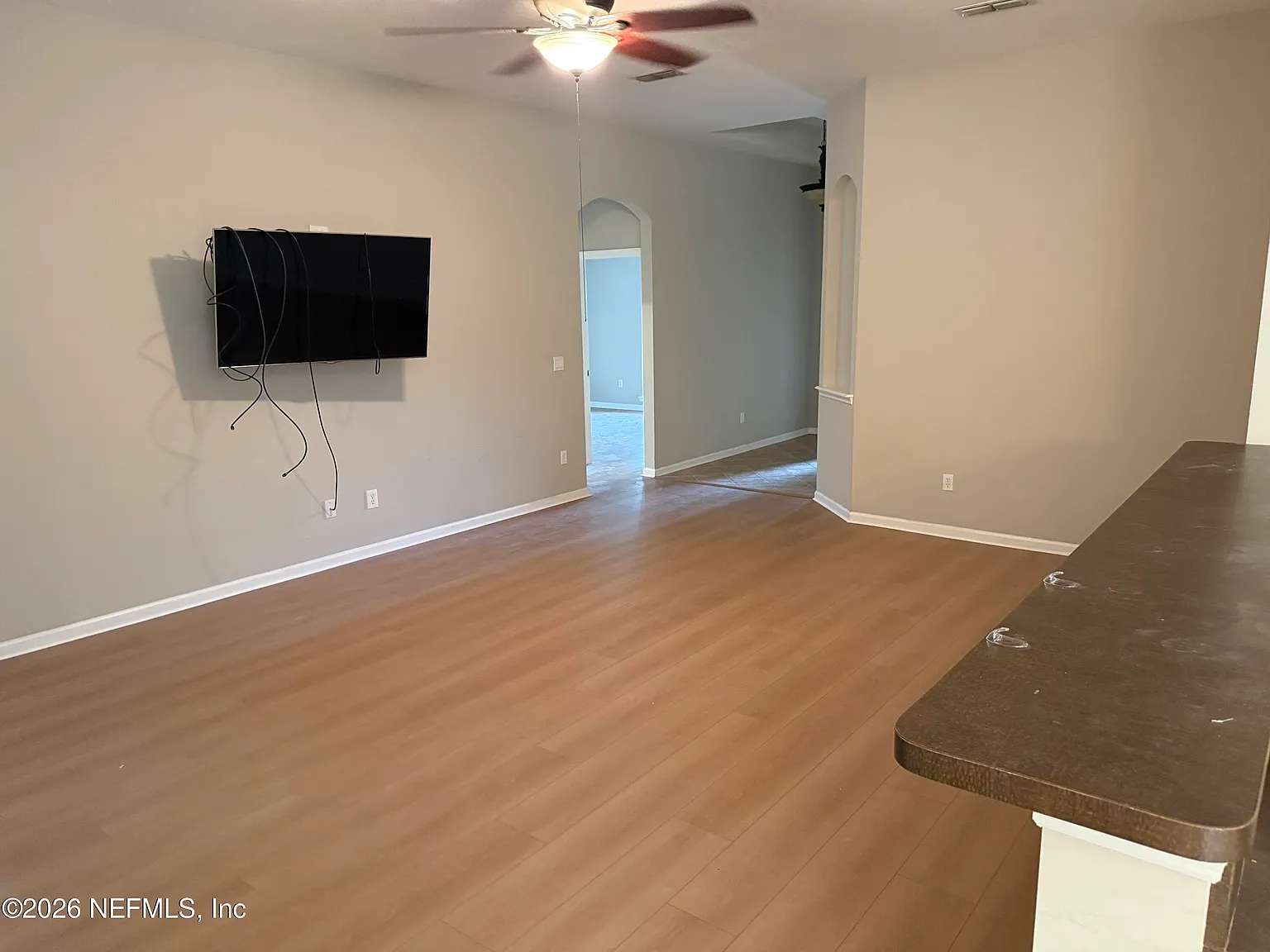 3 bed, 2.0 bath, 1606 sqft, $1,950 — Photo 4