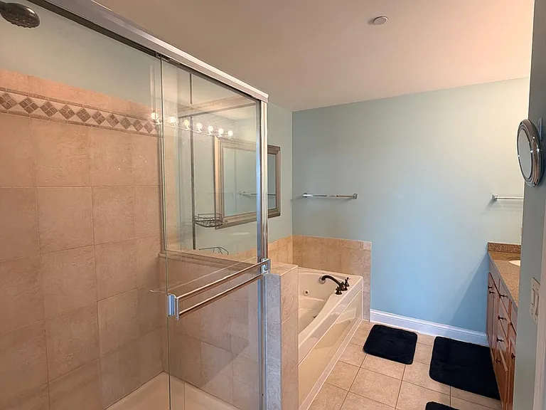125 N Buffalo Grove Rd #313 — Photo 22