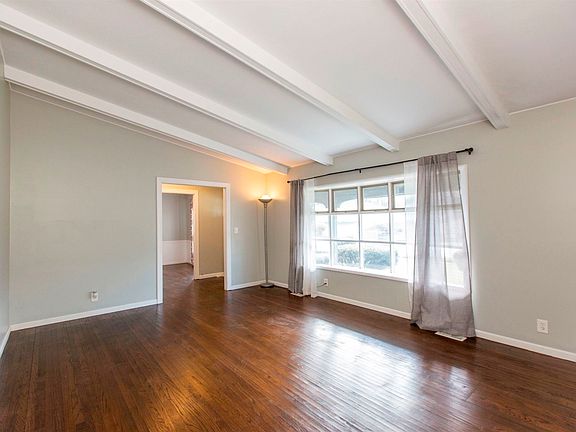 5th image of 1931 Brookmede Dr