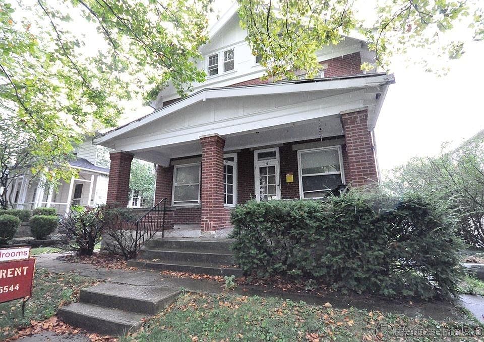 1st image of 121 Clinton Heights Ave