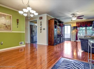 467 Magnolia Ct, Howell, NJ 07731