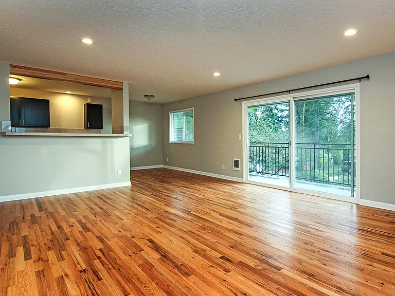 Raleigh Heights — Photo 18