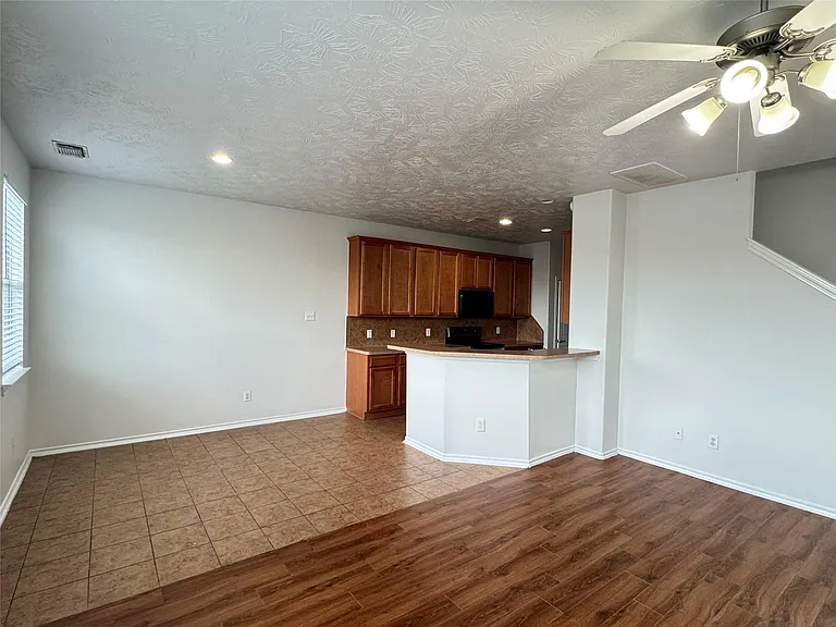 11531 Jacinth Ct — Photo 8