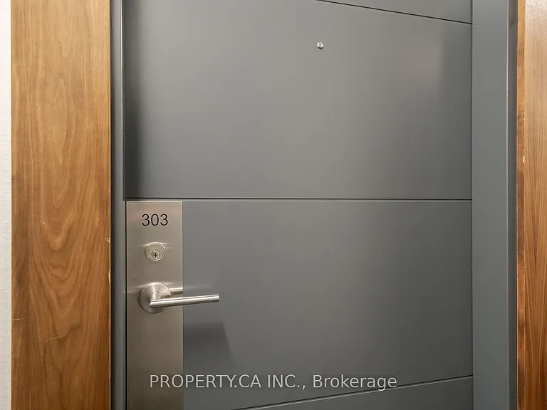 105 George St #303 — Photo 3