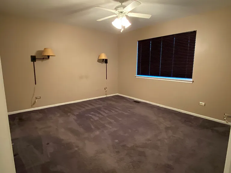 210 Wellington Cir — Photo 6
