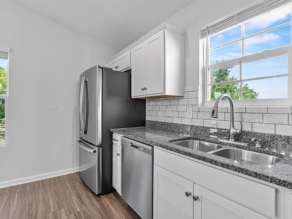 4th image of 301 Ollivander Ln