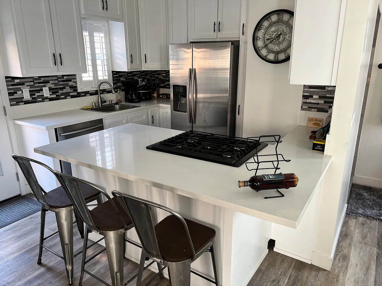 1 bed, 1000 sqft, $3,000 — Photo 2