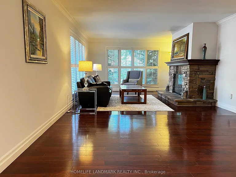 2301 Bennington Gate — Photo 2