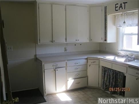 5th image of 516 E Plum St