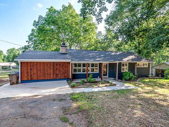 2nd image of 4617 Winterset Dr