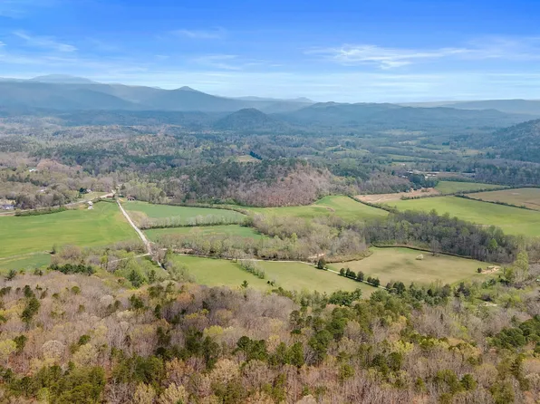 529 Teresa Dr, Sautee Nacoochee, GA 30571