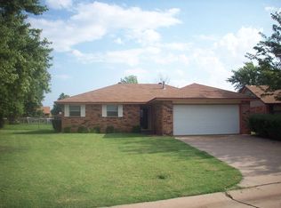5818 Red Rock Cir, Enid, OK 73703