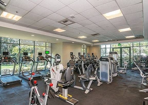 3rd image of 6400 Crescent Park E