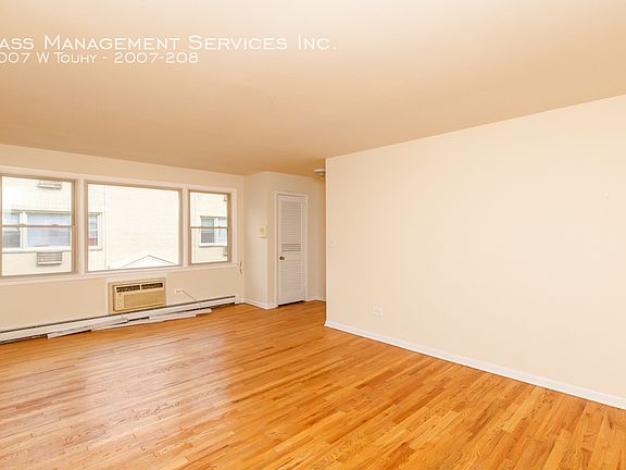 2nd image of 2007 W Touhy Ave #2007208