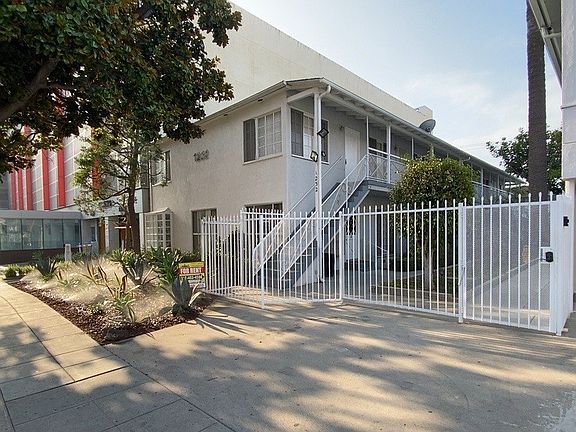3rd image of 1228-1232 15th St