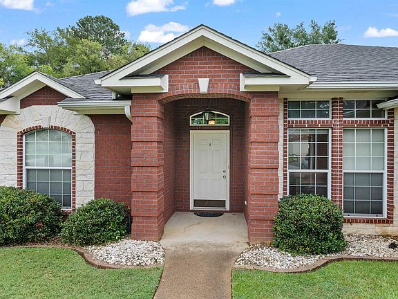 2nd image of 3507 Longmorn Ln