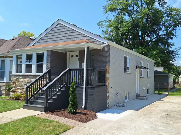 11942 Ann St, Blue Island, IL 60406