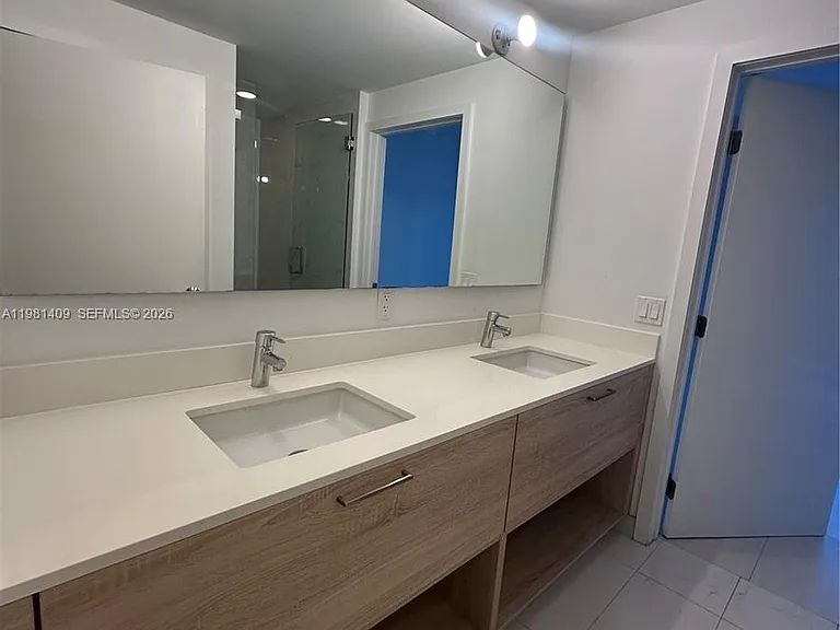 16385 Biscayne Blvd #1120 — Photo 6