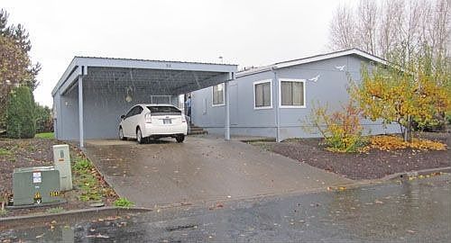 2nd image of 1145 SW Cypress St Unit 98