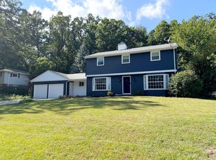 2546 Bittersweet Ave, Green Bay, WI 54301