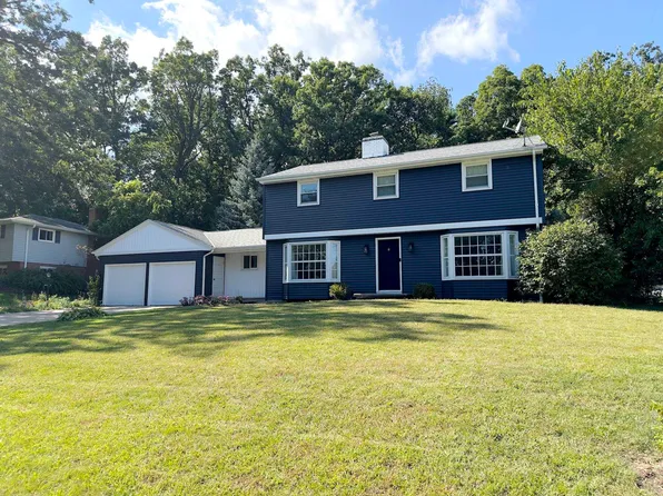 2546 Bittersweet Ave, Green Bay, WI 54301