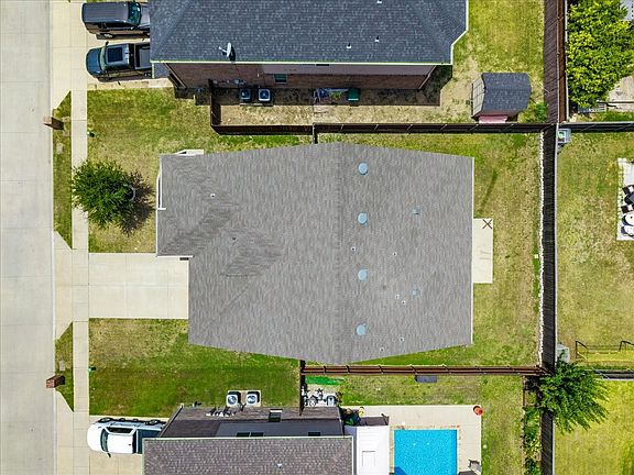 5th image of 3905 Polar Brook Dr