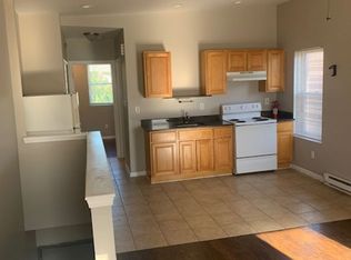 2013 Hart Ln FLOOR 3, Philadelphia, PA 19134