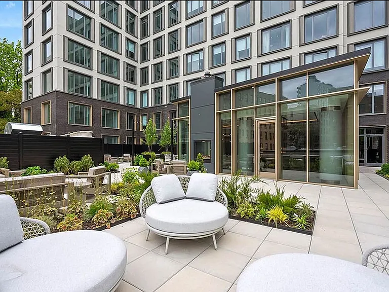 210 Clarkson Ave #713 — Photo 11