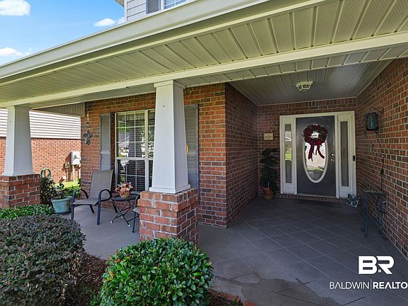 3rd image of 2575 Rosebud Dr