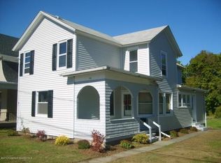 713 Minooka Ave, Moosic, PA 18507