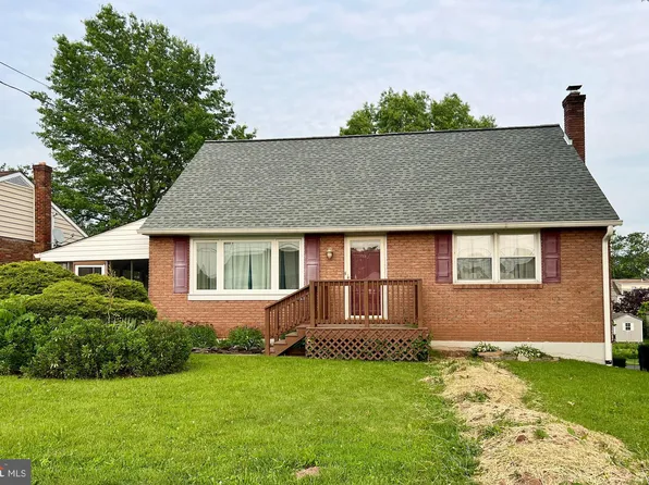 838 N Hanover St, Pottstown, PA 19464