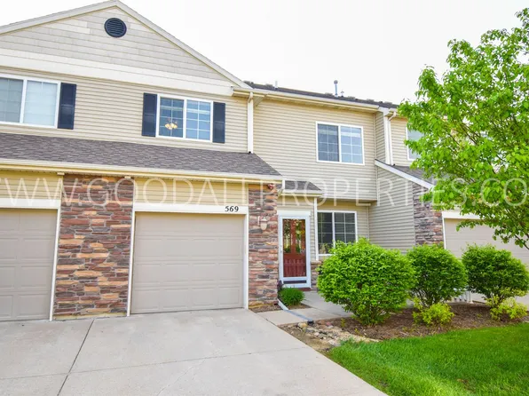 569 85th St, West Des Moines, IA 50266