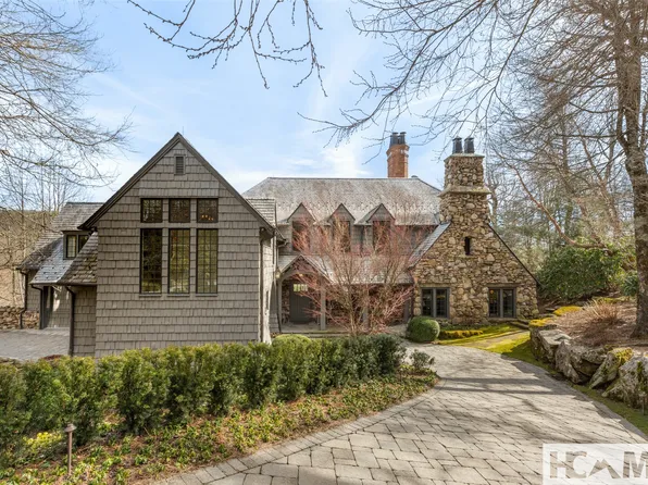 585 Moorewood Circle, Highlands, NC 28741