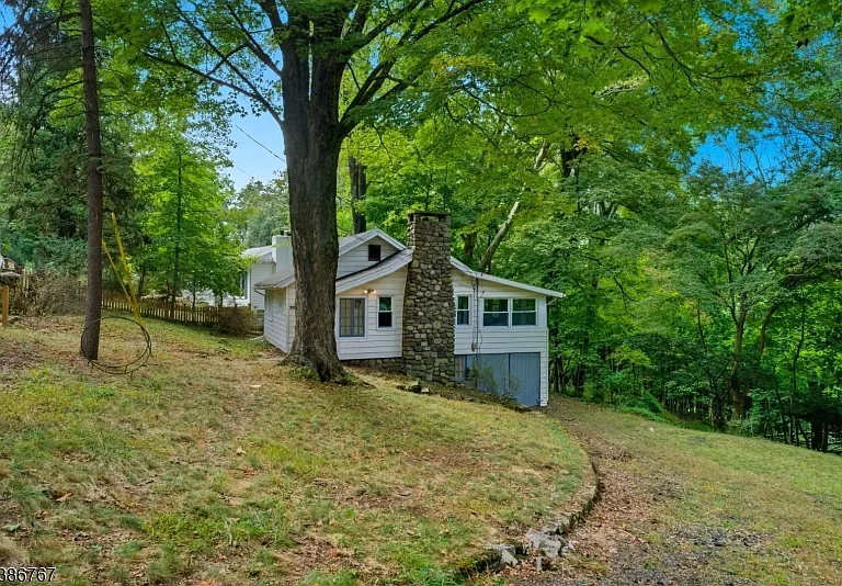 330 Springbrook Trl — Photo 8