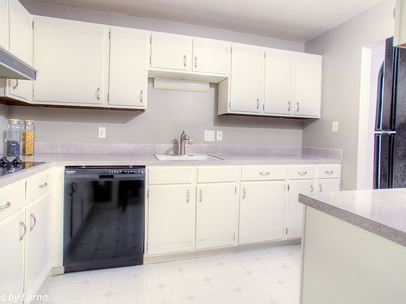 4th image of 5915 Highway Pl APT 402
