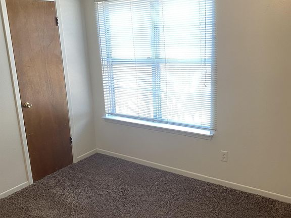 5th image of 1205 Covey Ln #A