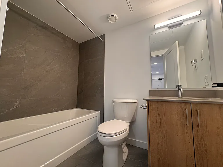 31 Mill St #34 — Photo 8
