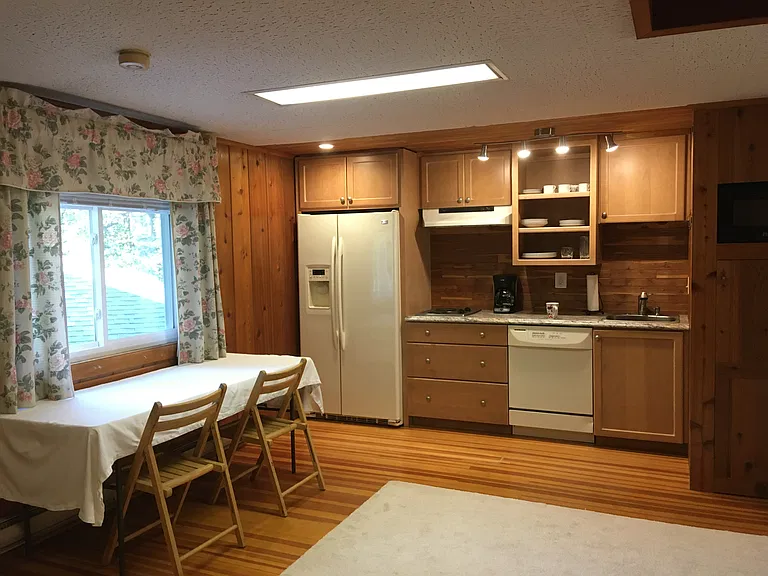 380A Magothy Rd #A — Photo 2
