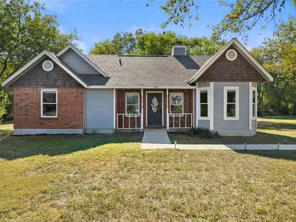 261 Briarwood Dr, San Marcos, TX 78666