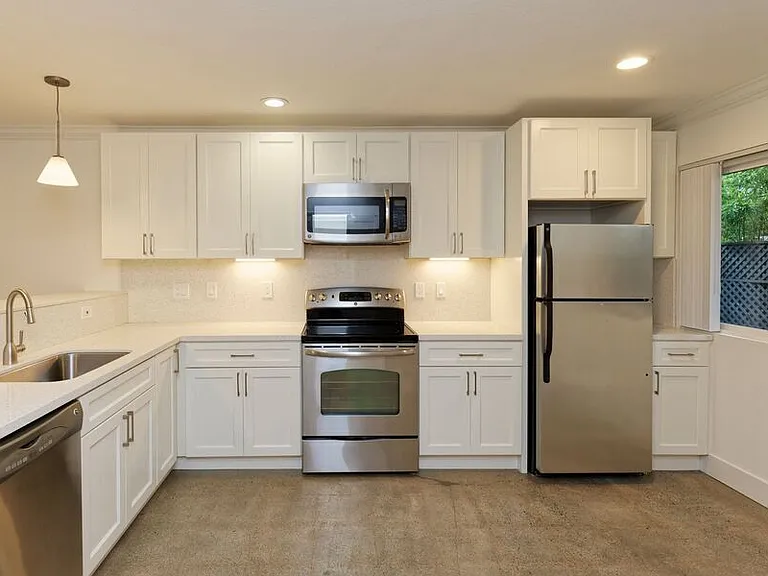 241 Lafayette Circle — Photo 20