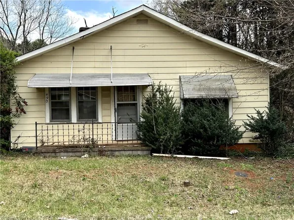490 Wayside Dr, Winston Salem, NC 27107