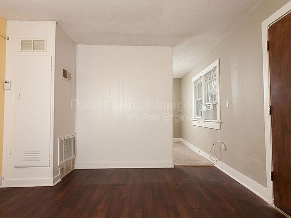 5th image of 219 S Millwood St